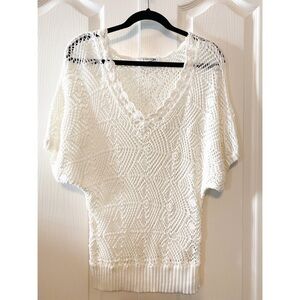 Forever 21 knit blouse size M cream color